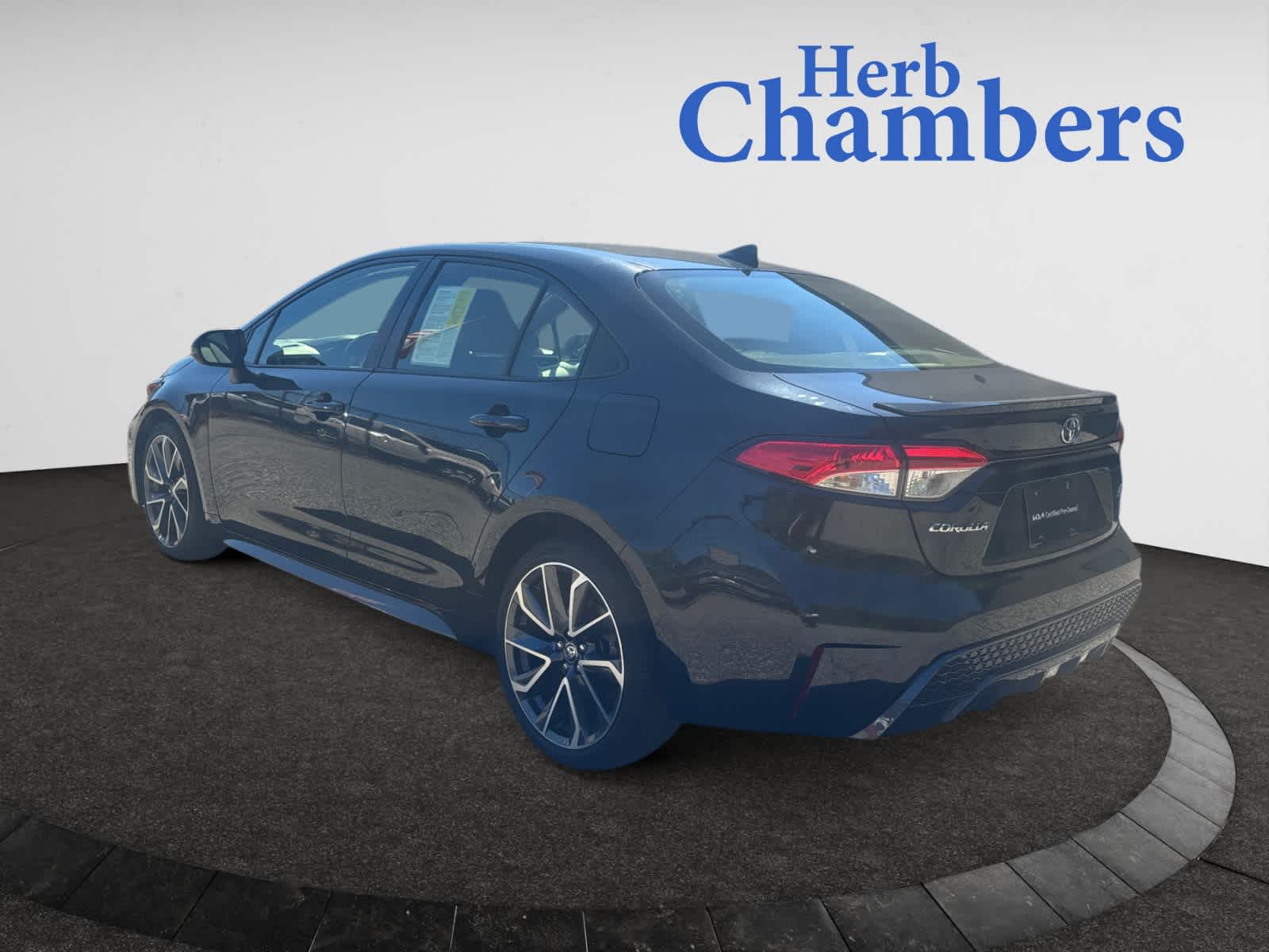 2020 Toyota Corolla SE photo 3
