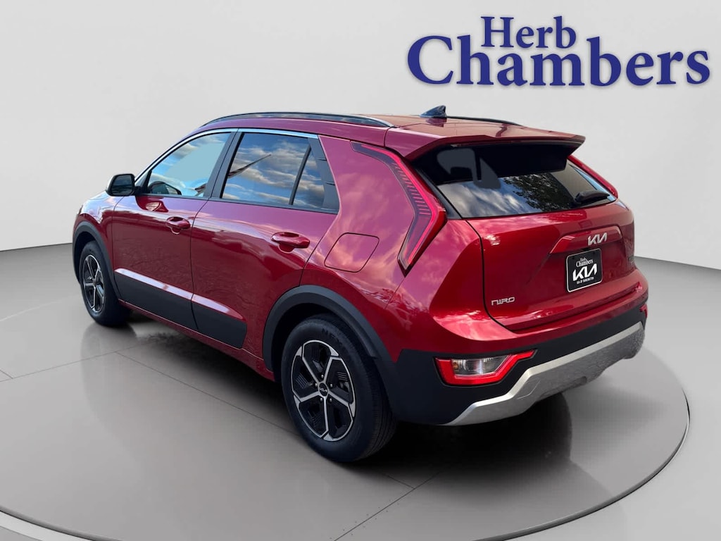 Certified 2024 Kia Niro LX SUV