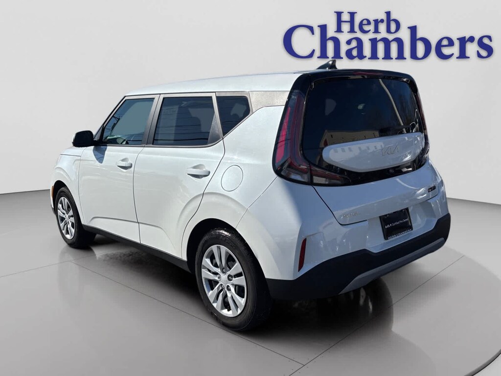 Certified 2023 Kia Soul LX Hatchback