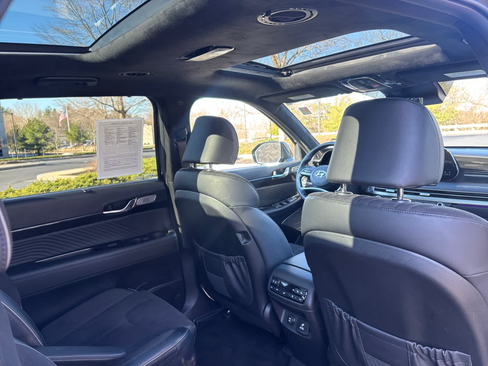 used 2024 Hyundai Palisade car, priced at $37,991