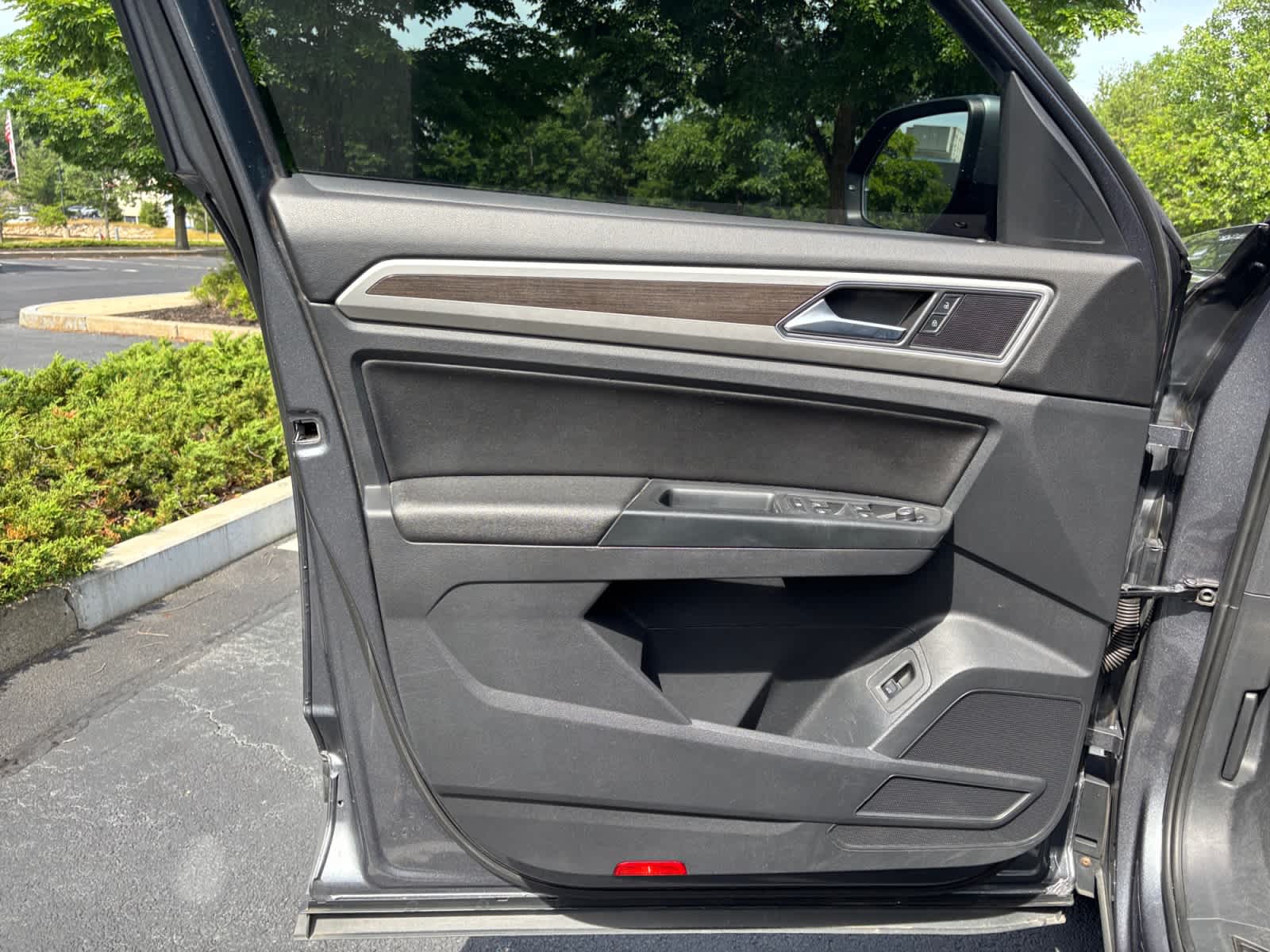 used 2018 Volkswagen Atlas car, priced at $17,999
