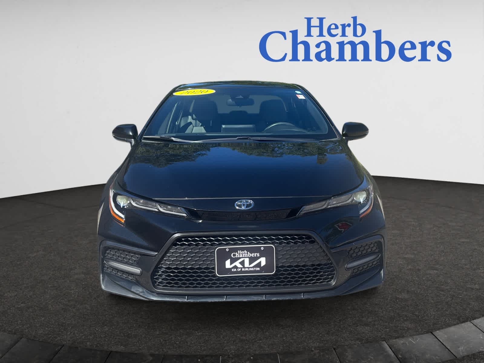 2020 Toyota Corolla SE photo 2
