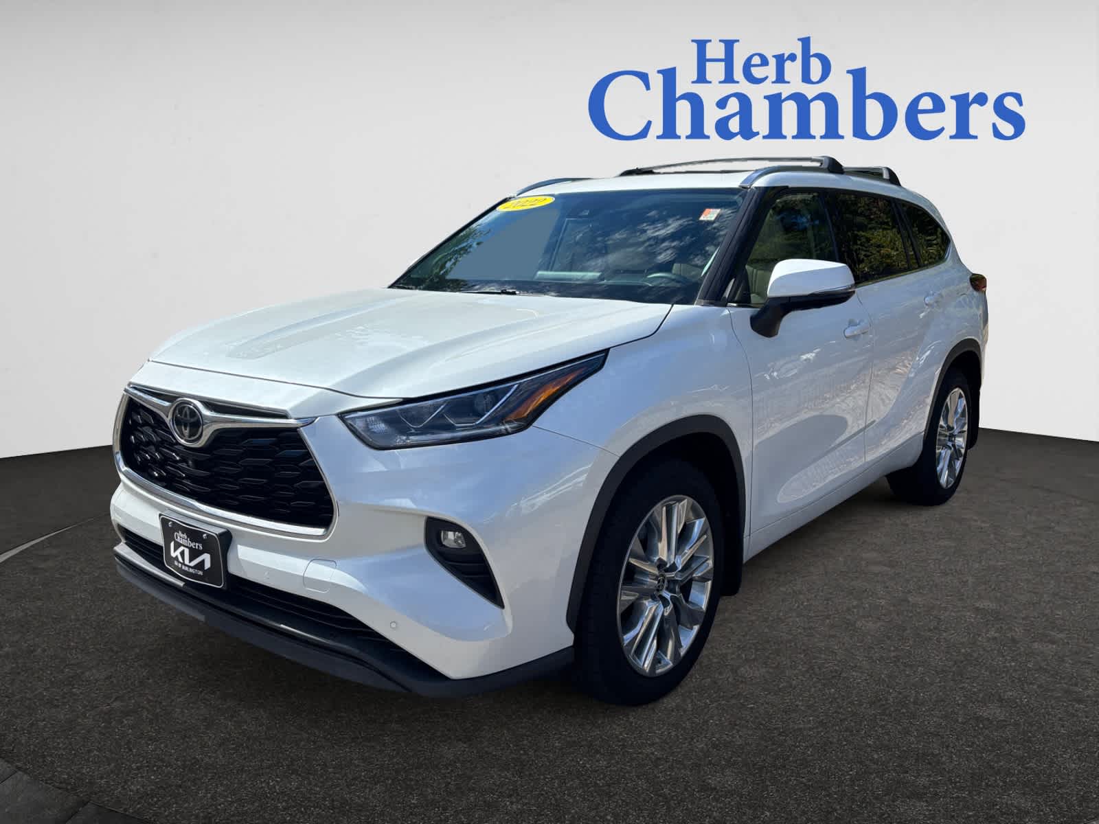 2022 Toyota Highlander Limited photo 4