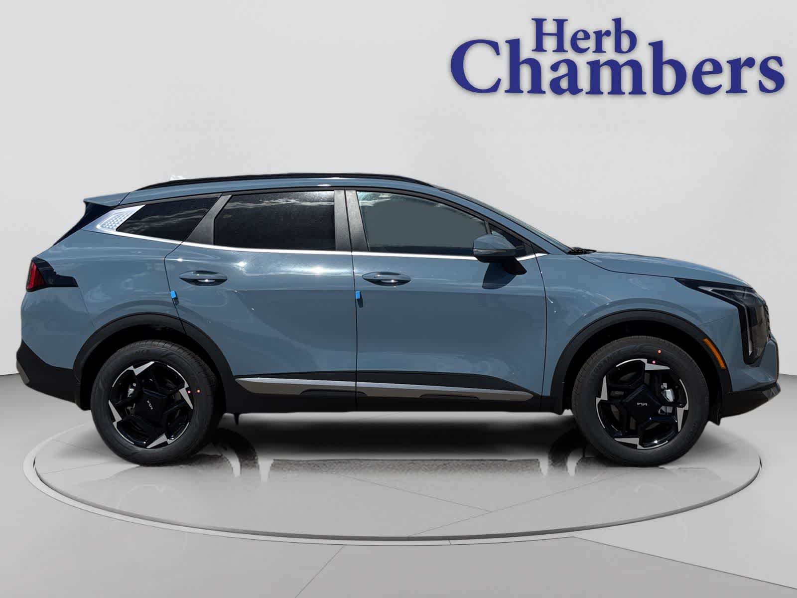 new 2026 Kia Sportage Hybrid car, priced at $36,660