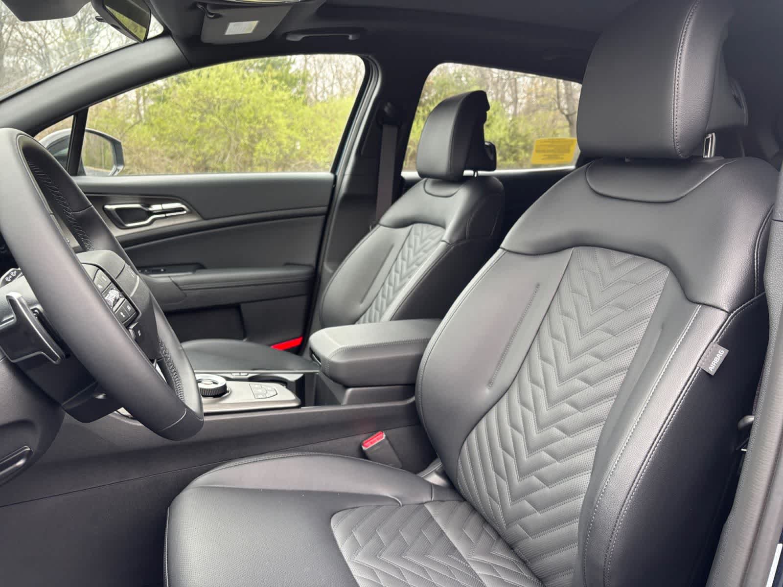 new 2026 Kia Sportage Plug-In Hybrid car, priced at $39,626