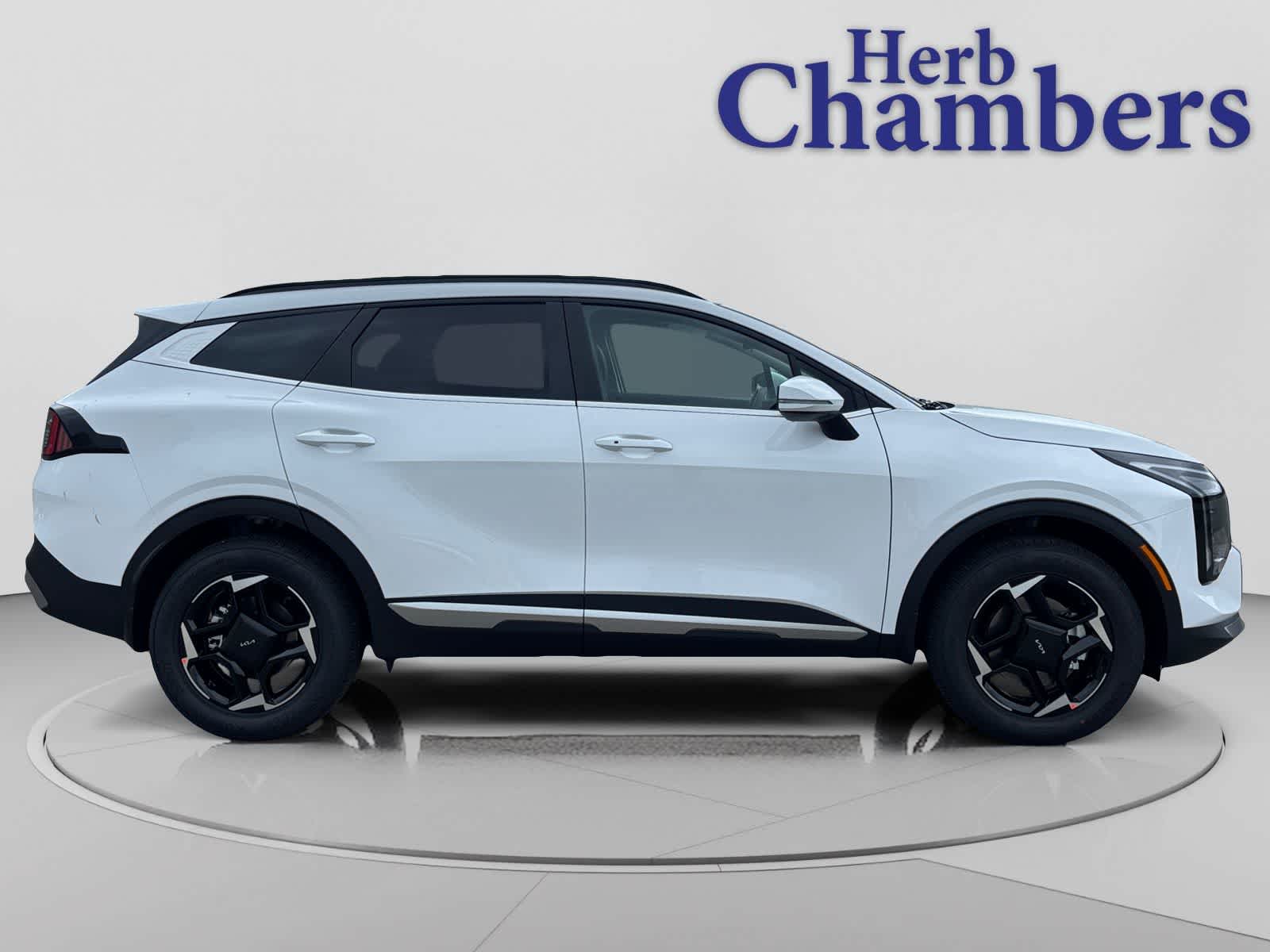 new 2026 Kia Sportage car, priced at $35,735