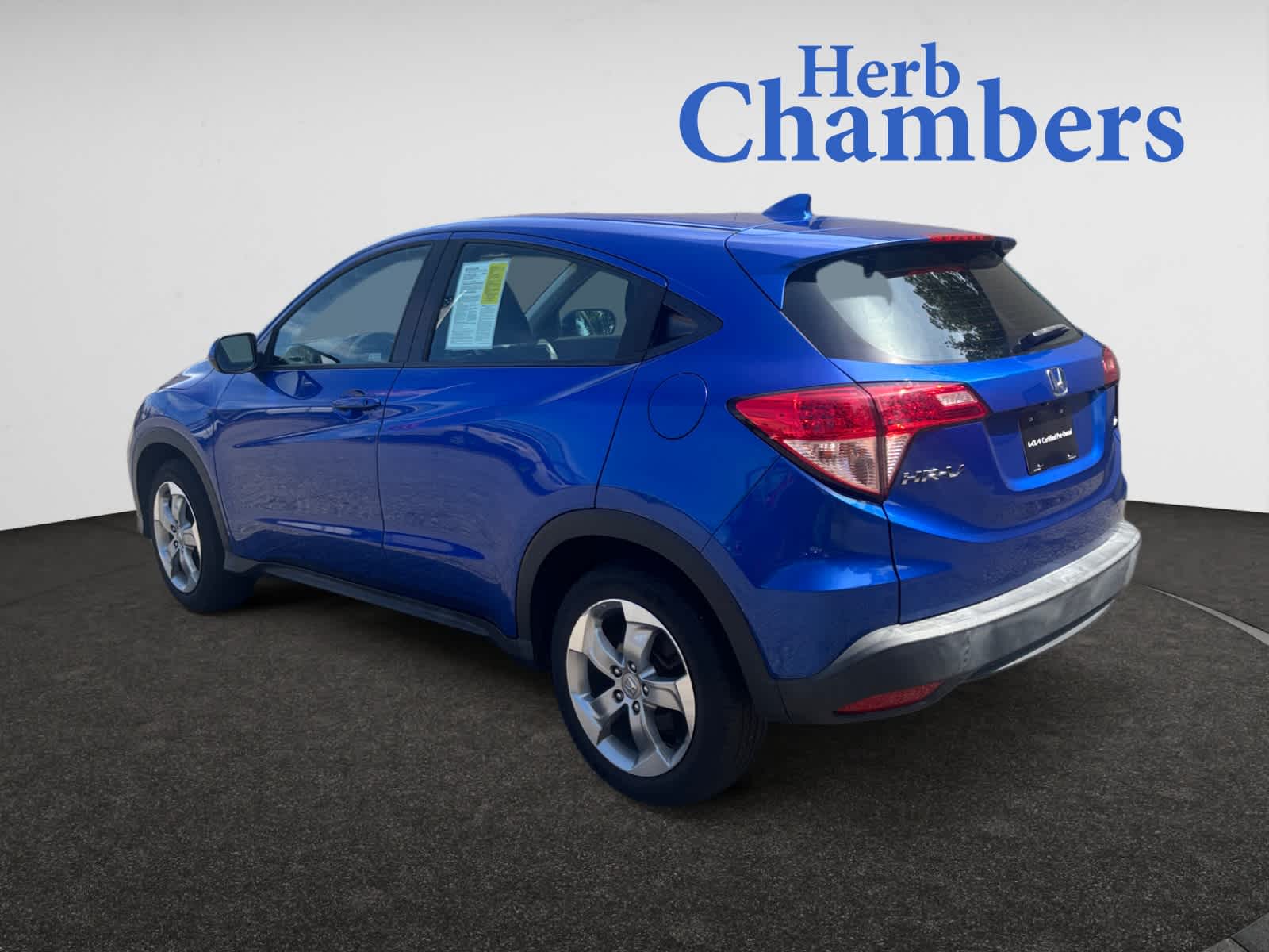 2018 Honda HR-V LX photo 3