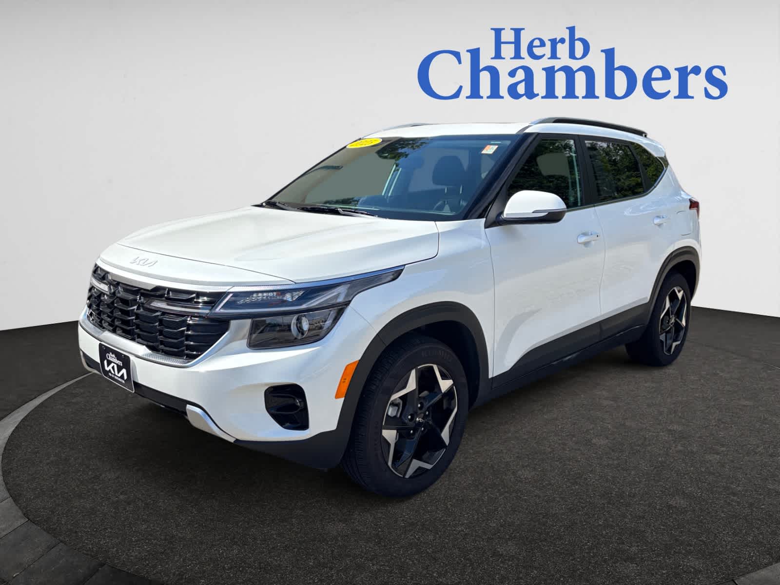 2025 Kia Seltos EX photo 4