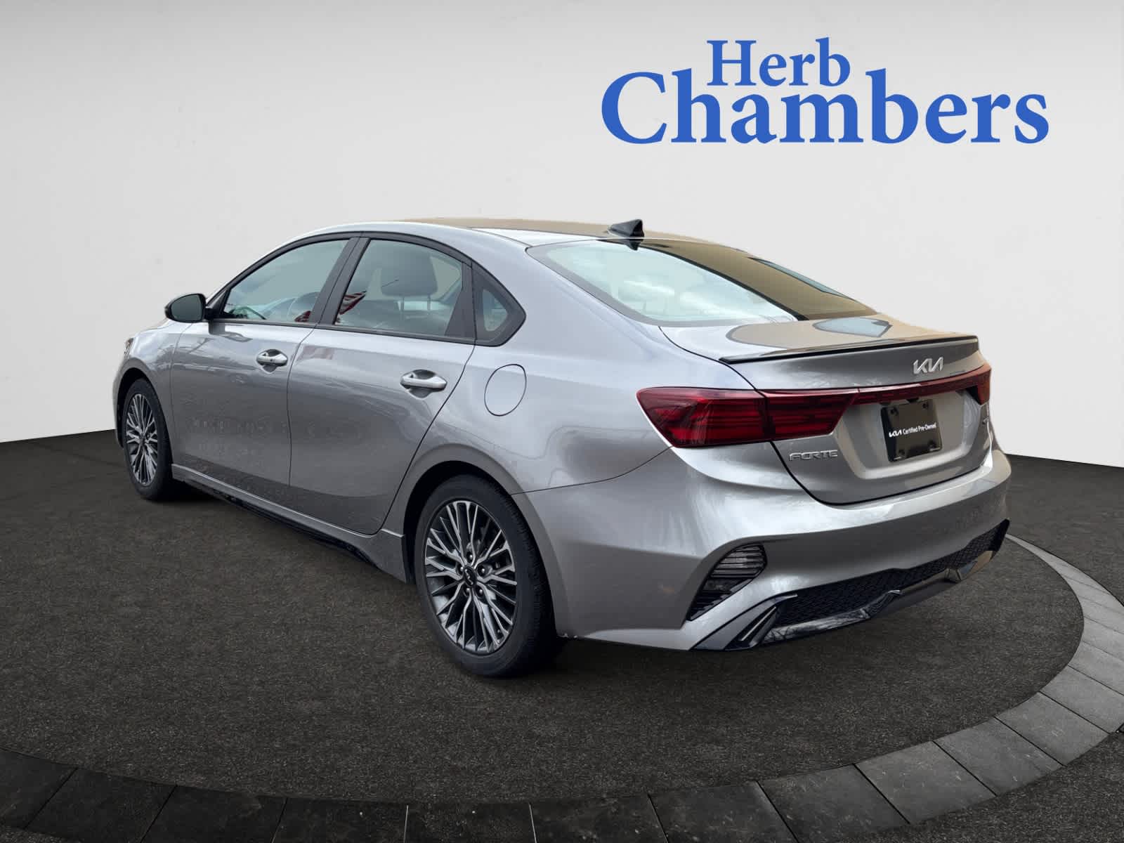 2023 Kia Forte GT-Line photo 3