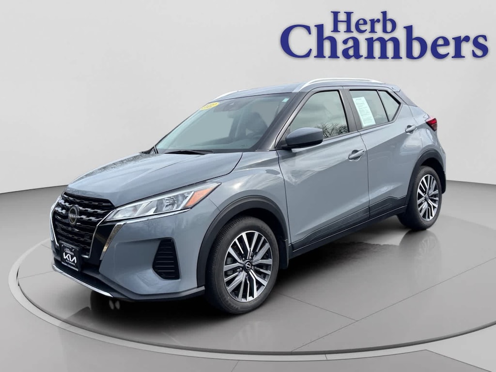 Used 2022 Nissan Kicks SV SUV