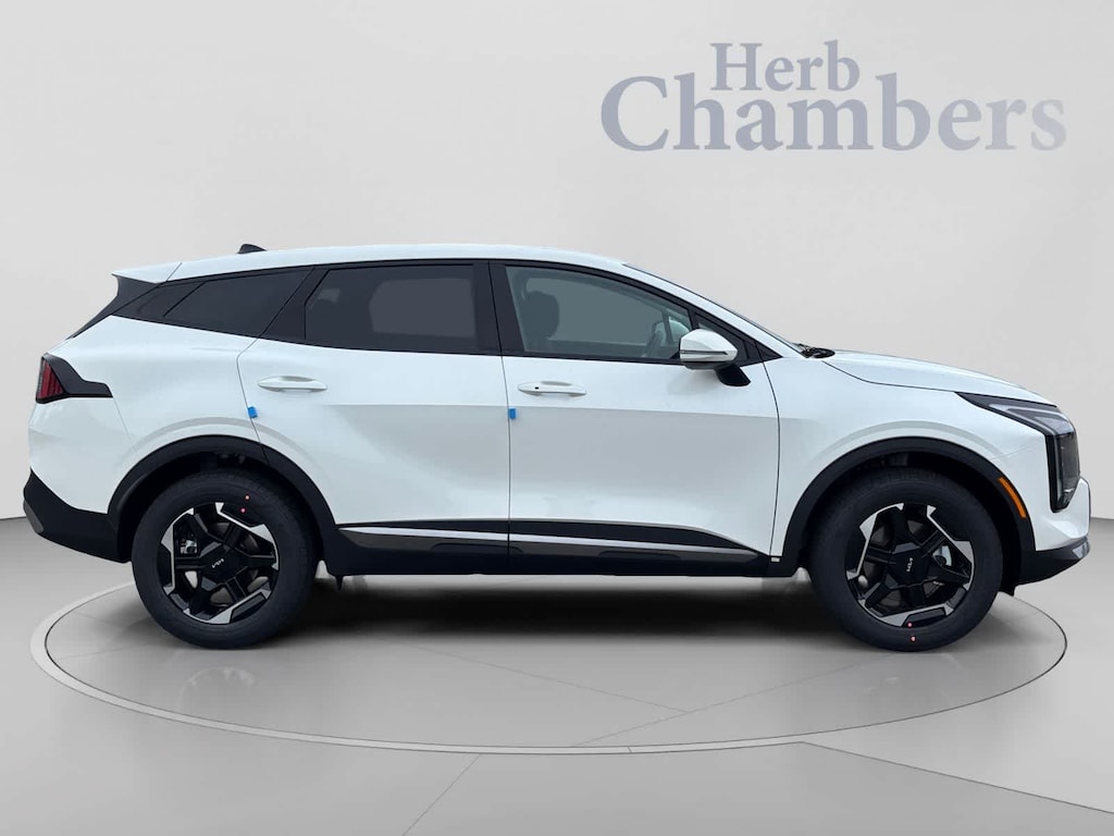 New 2027 Kia Sportage Hybrid S SUV