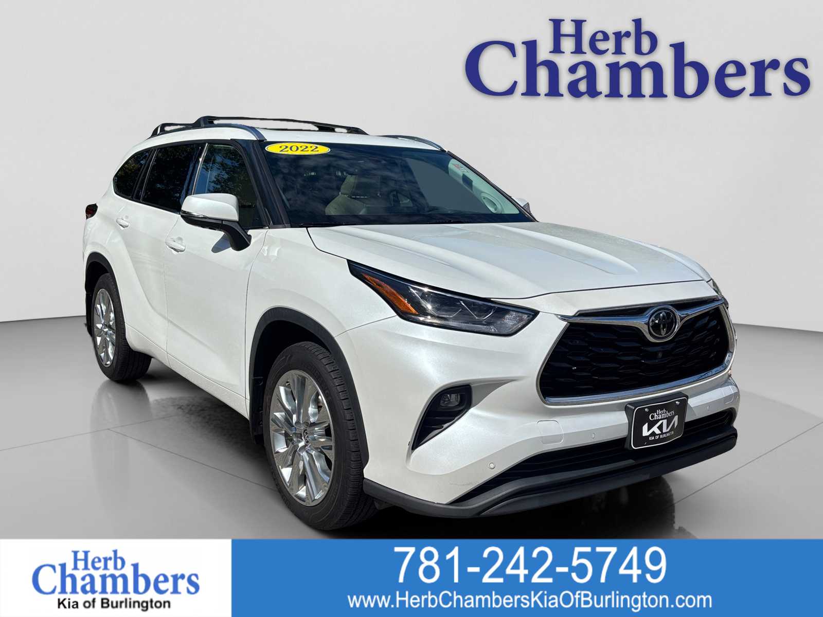 2022 Toyota Highlander Limited's photo