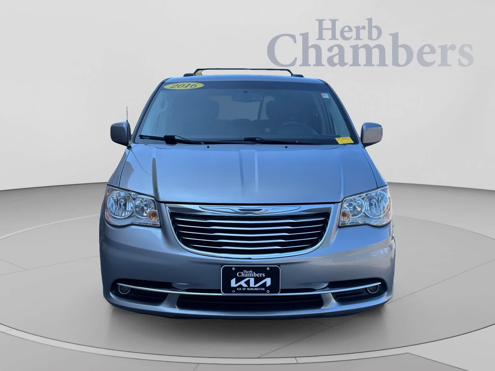 Used 2016 Chrysler Town & Country Touring with VIN 2C4RC1BGXGR261652 for sale in Burlington, MA