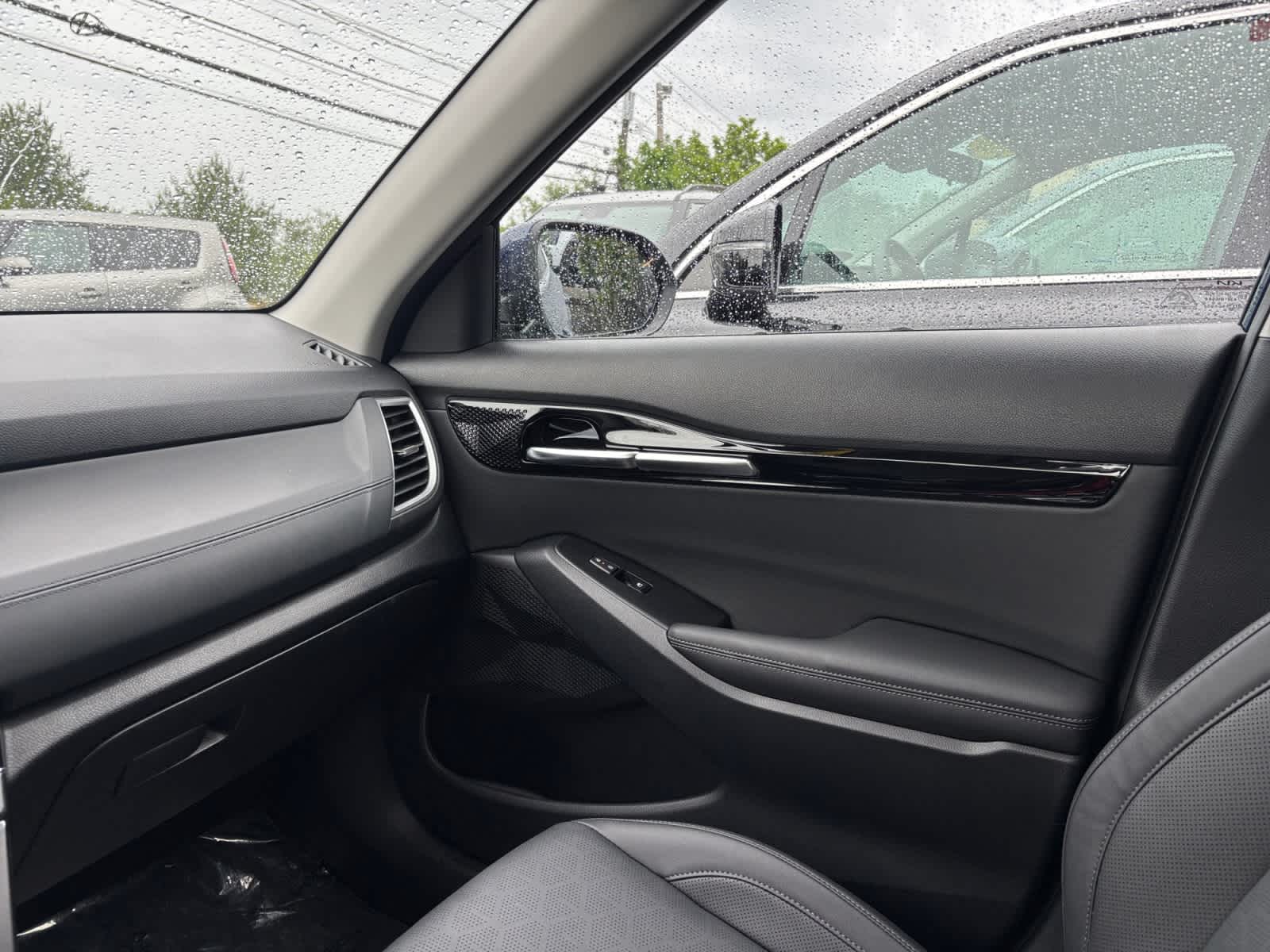 used 2024 Kia Seltos car, priced at $25,999
