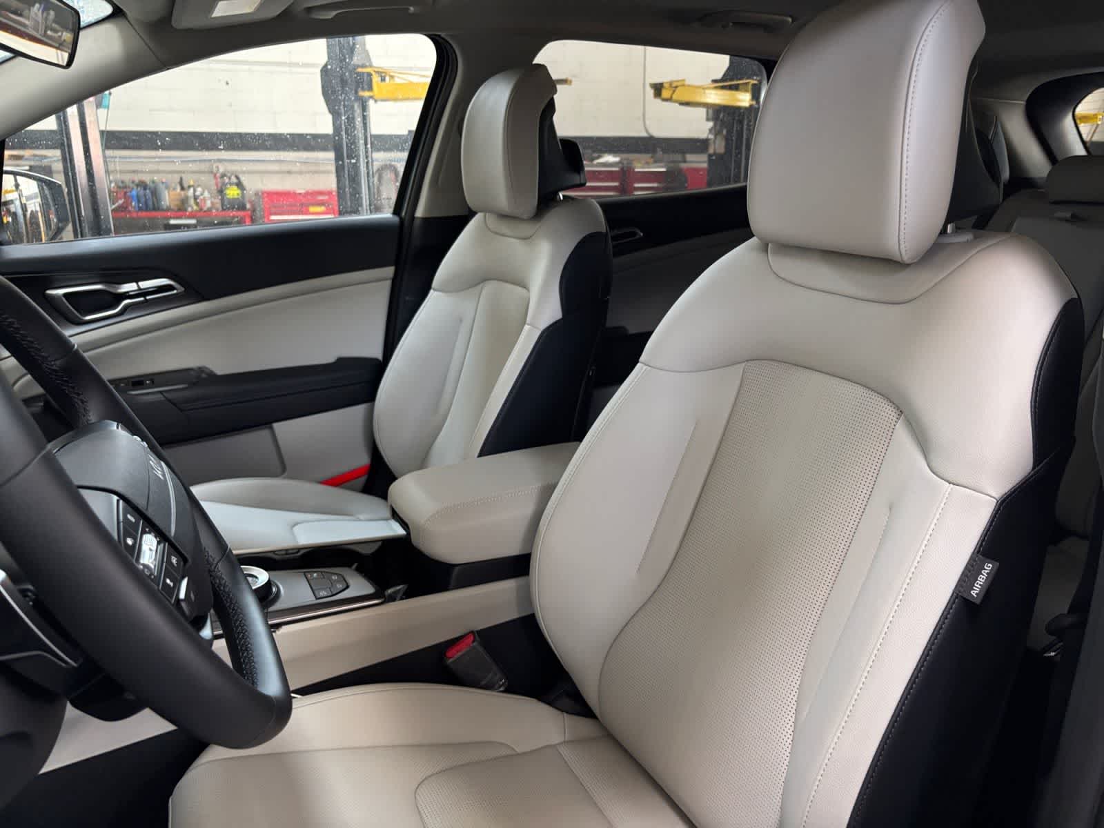 new 2026 Kia Sportage Hybrid car, priced at $36,660