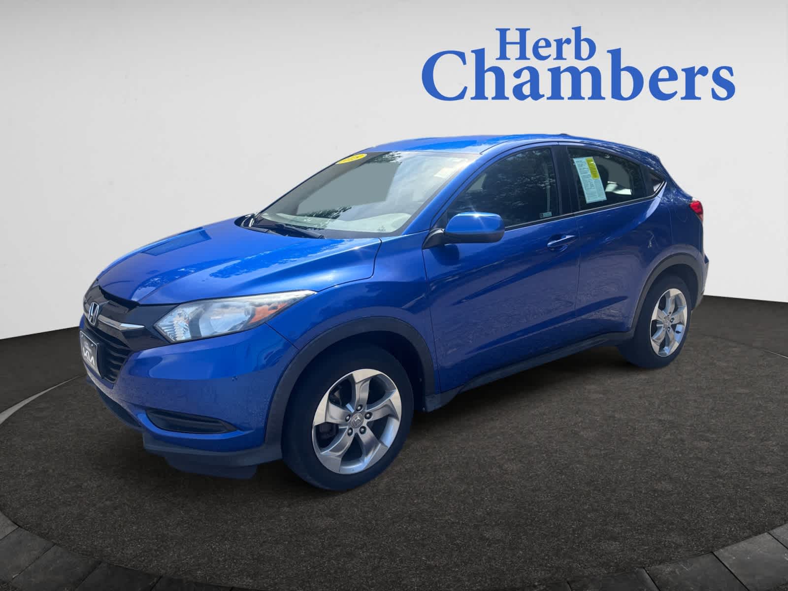 2018 Honda HR-V LX photo 4