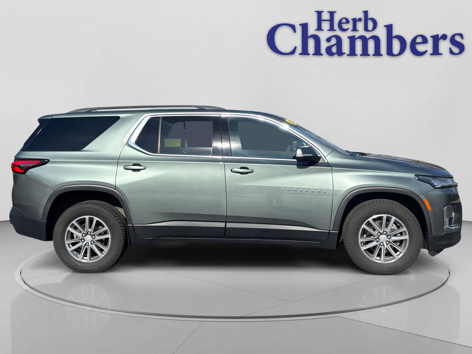 used 2023 Chevrolet Traverse car, priced at $23,999