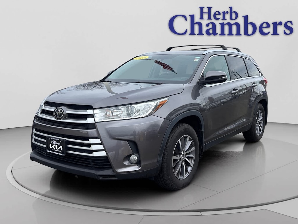 Used 2019 Toyota Highlander XLE V6 SUV