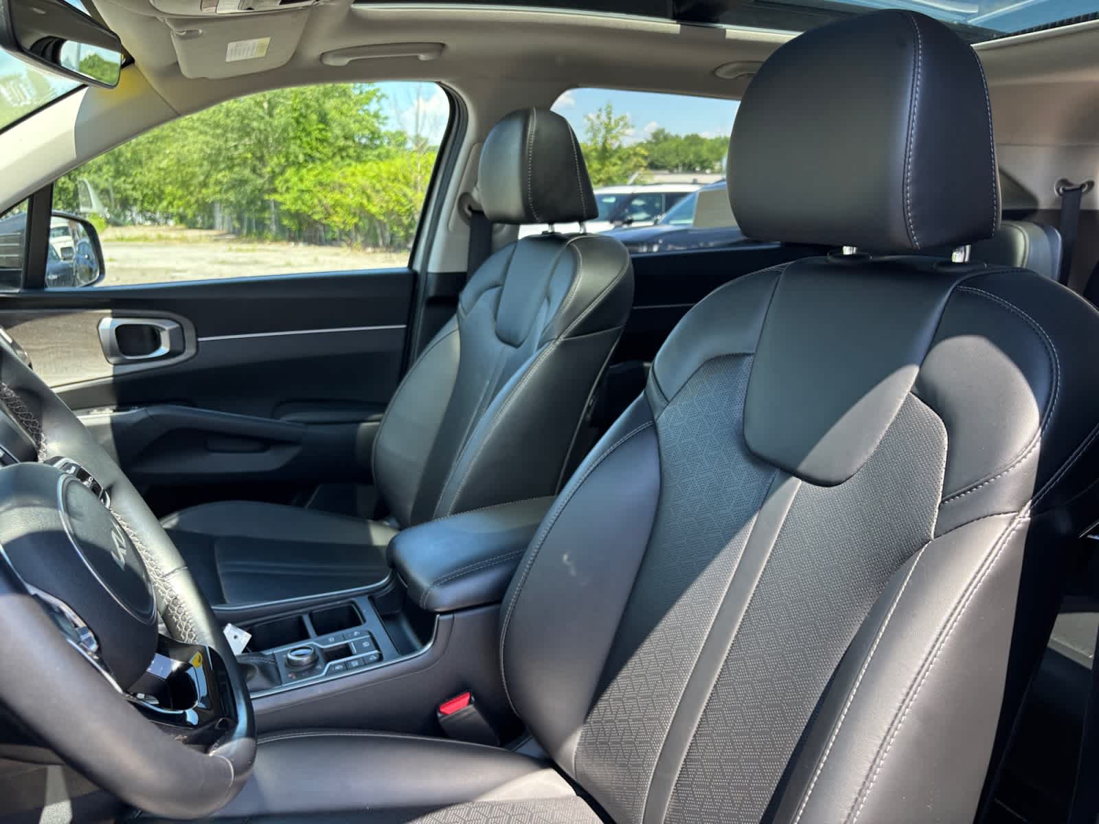used 2023 Kia Sorento car, priced at $31,999