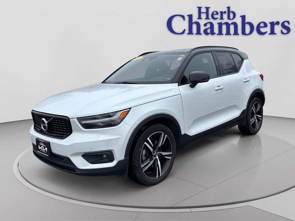 Used 2020 Volvo XC40 T5 R-Design SUV