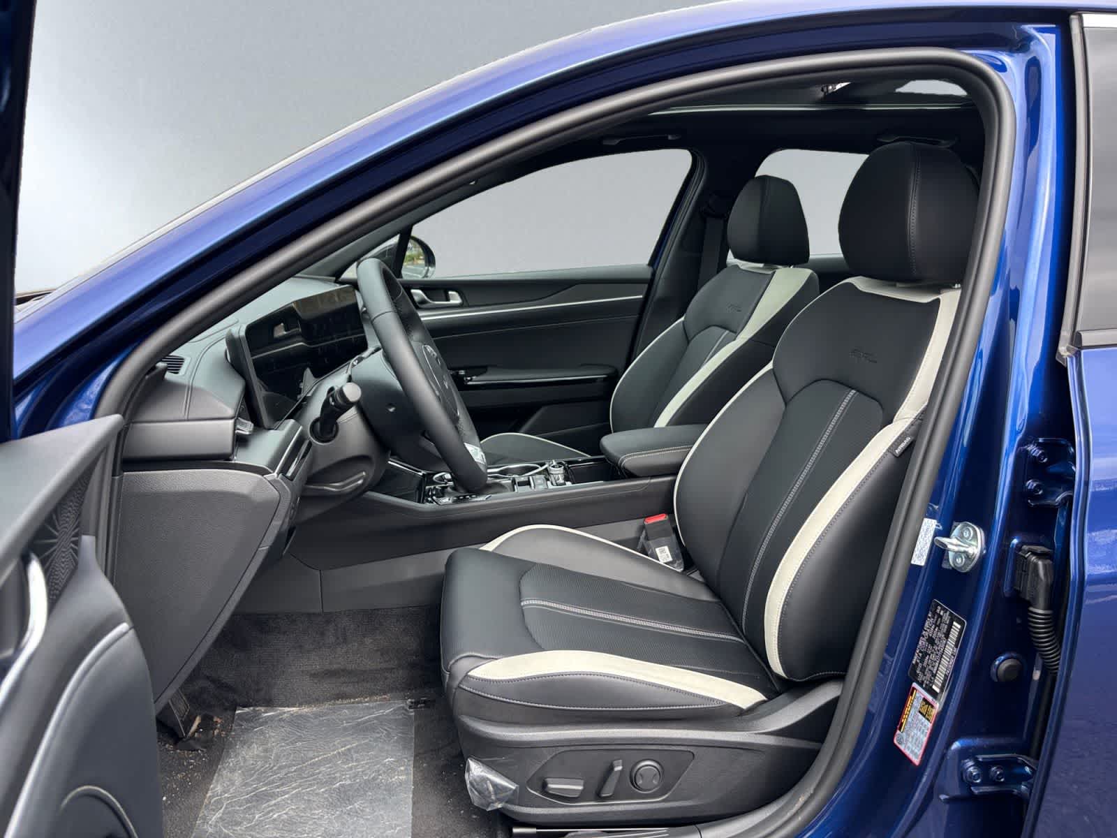 new 2026 Kia K5 car, priced at $30,627