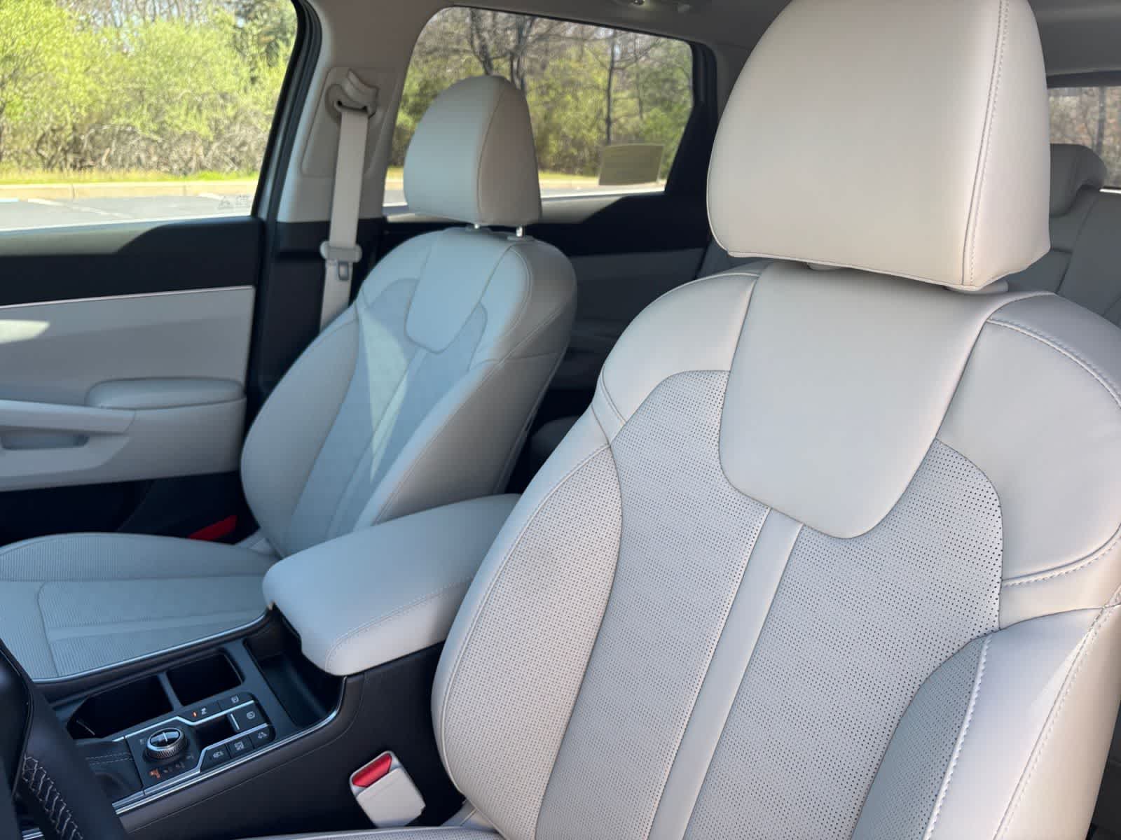 new 2026 Kia Sorento car, priced at $40,330