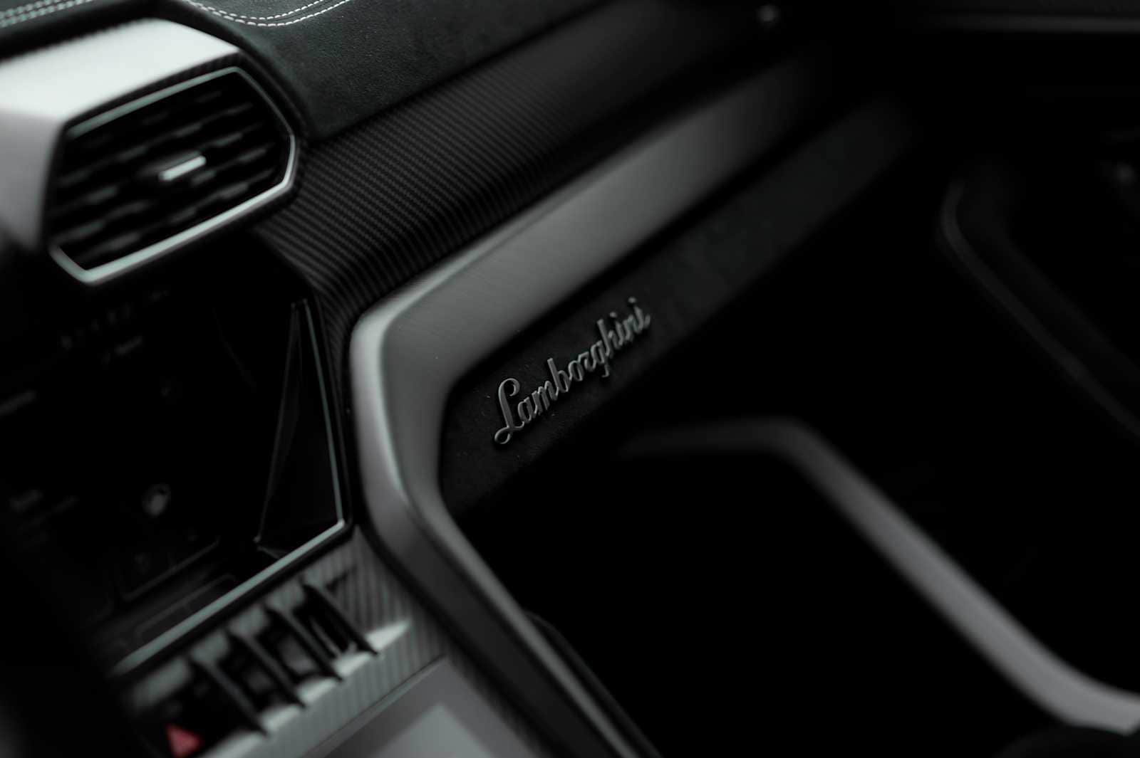 used 2024 Lamborghini Urus car, priced at $312,988