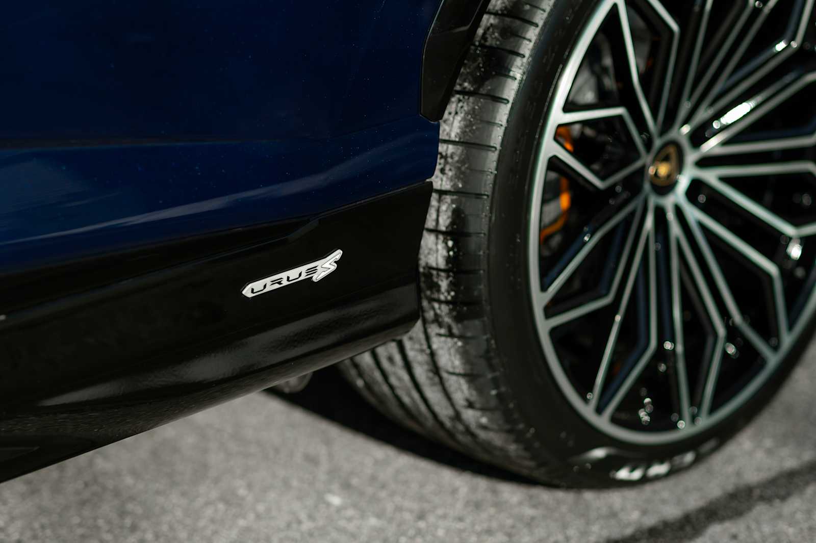 used 2024 Lamborghini Urus car, priced at $265,988