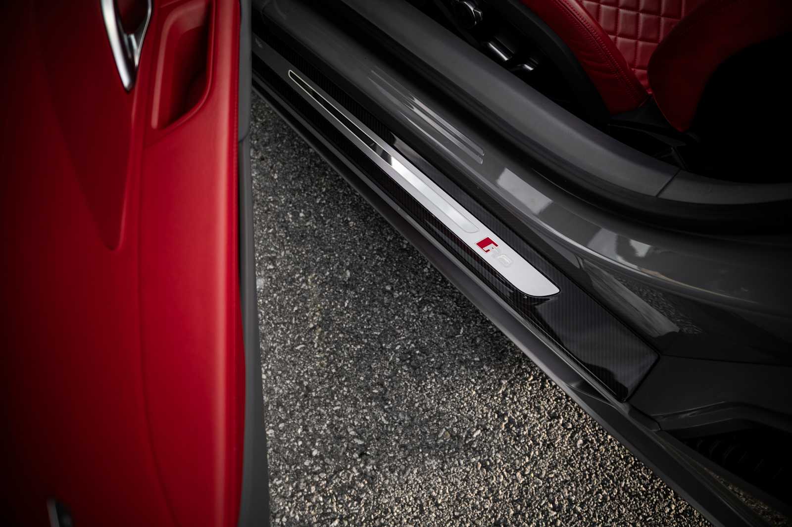 used 2021 Audi R8 Spyder car, priced at $178,788