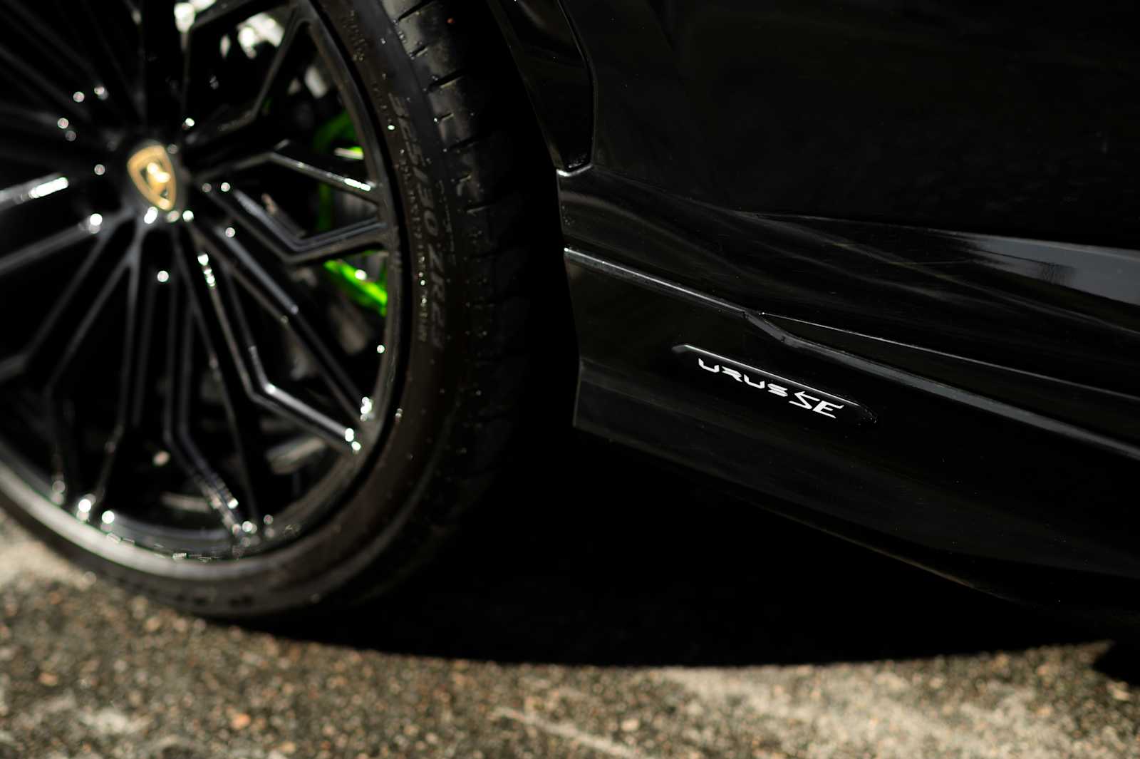 used 2025 Lamborghini Urus car, priced at $319,998