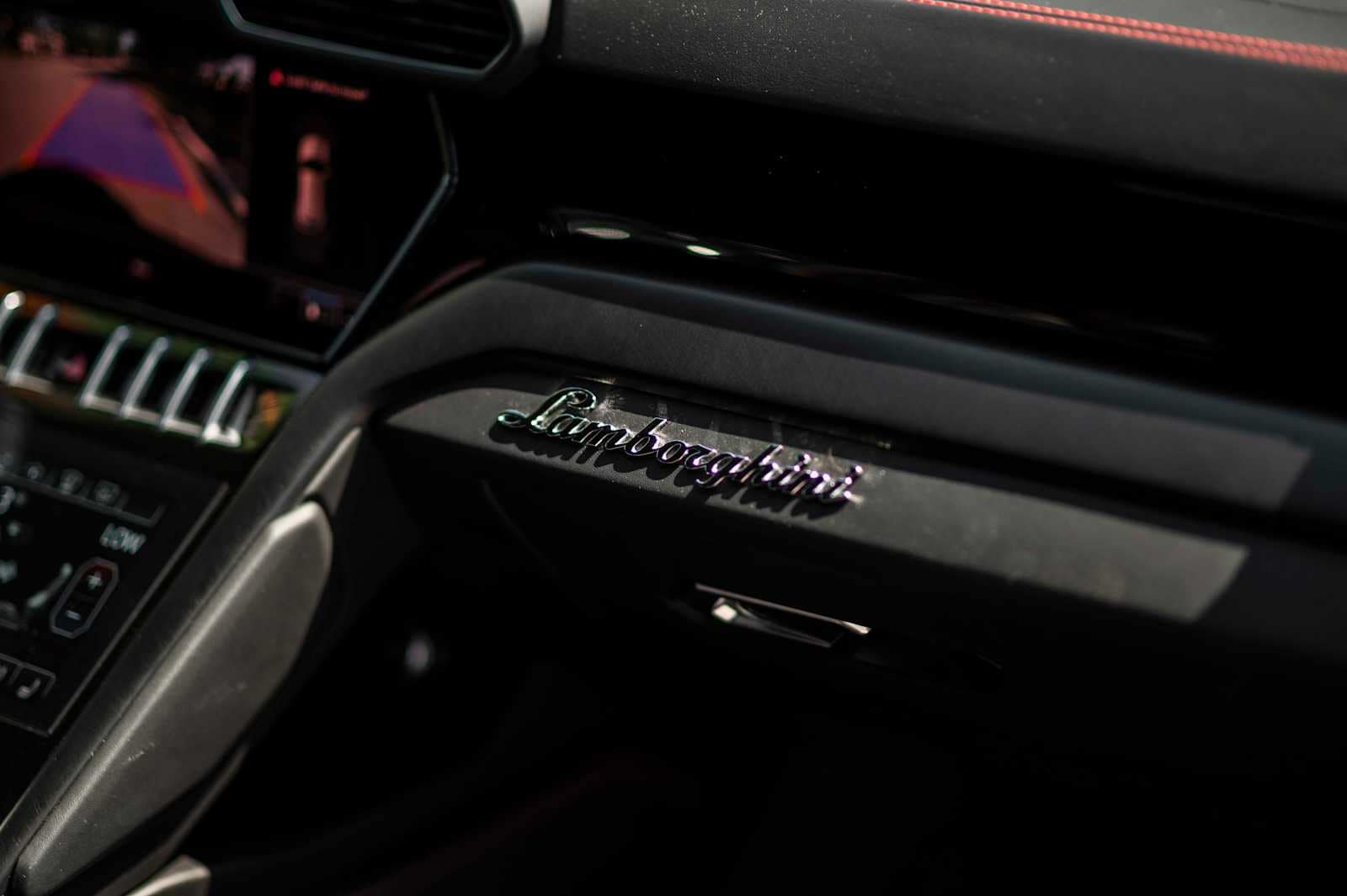 used 2021 Lamborghini Urus car, priced at $198,900