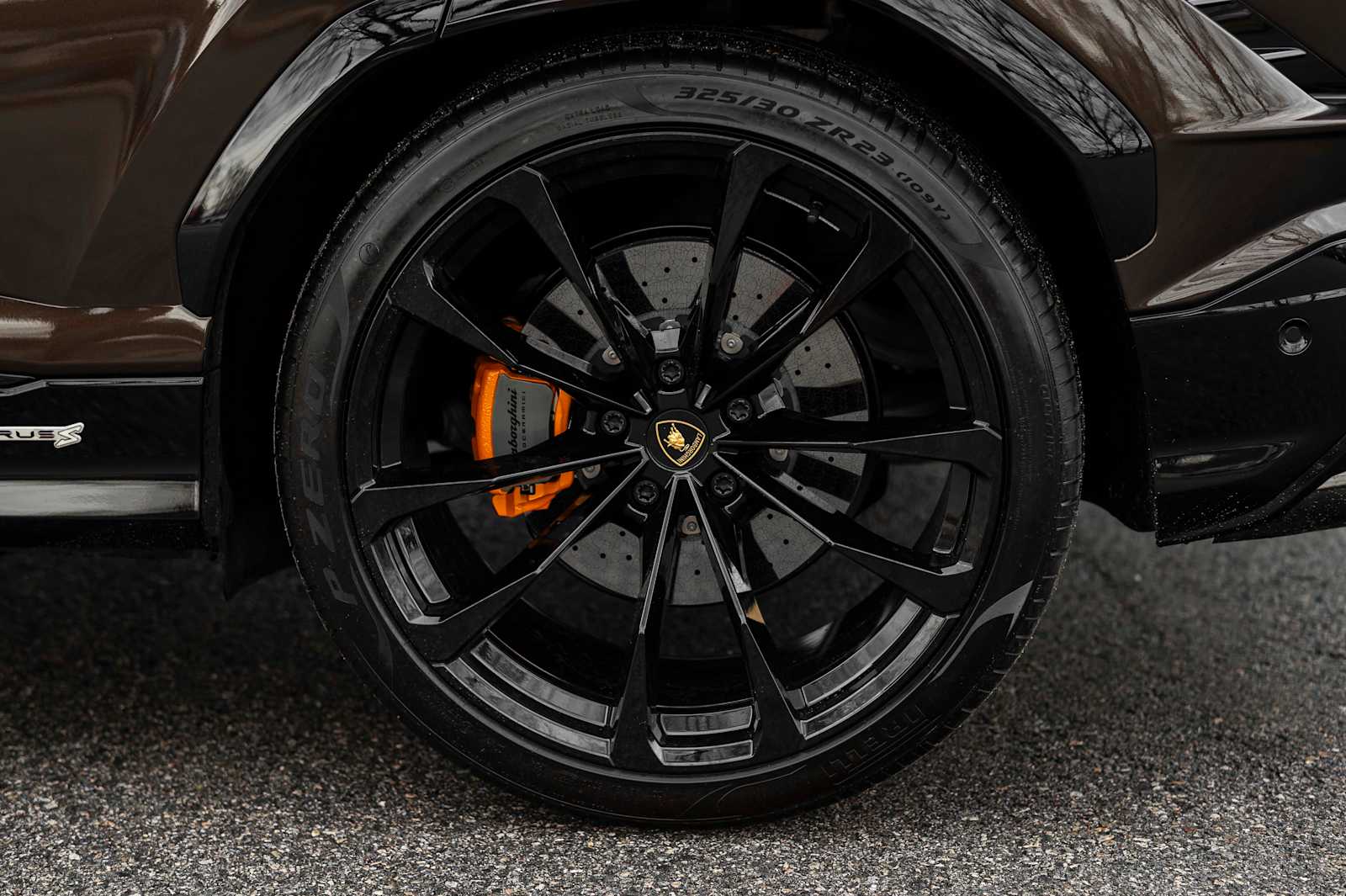 used 2024 Lamborghini Urus car, priced at $256,877