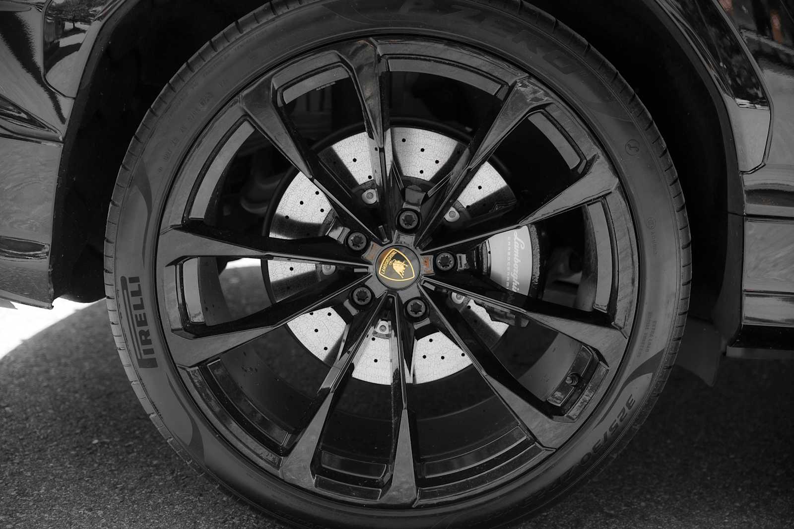 2024 Lamborghini Urus S - Photo 20