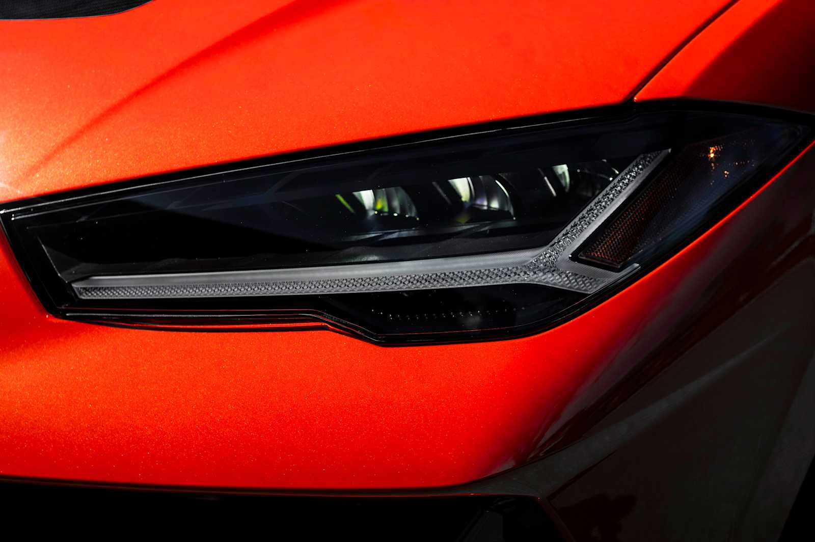 used 2024 Lamborghini Urus car, priced at $323,800