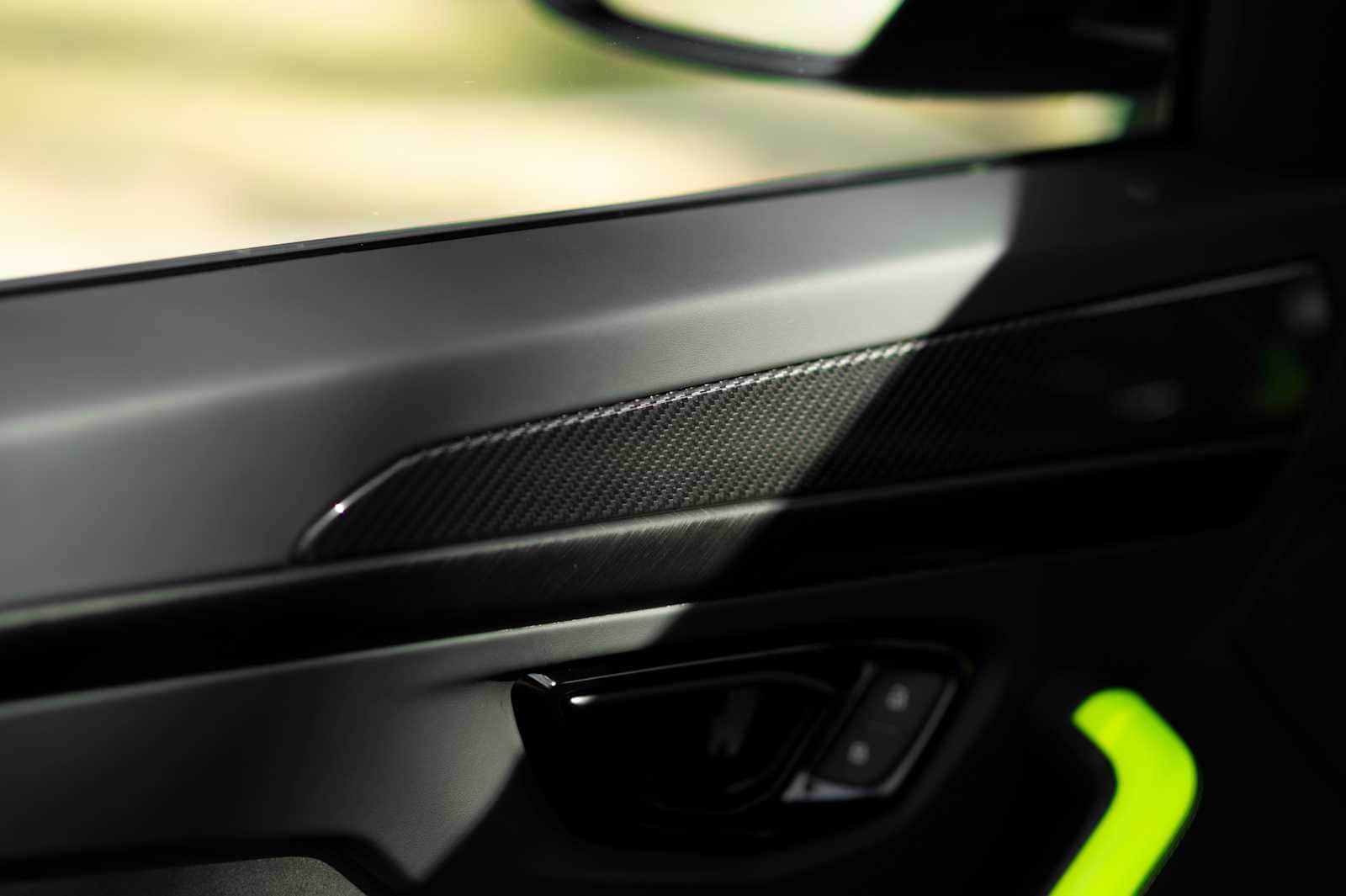 used 2025 Lamborghini Urus car, priced at $319,998