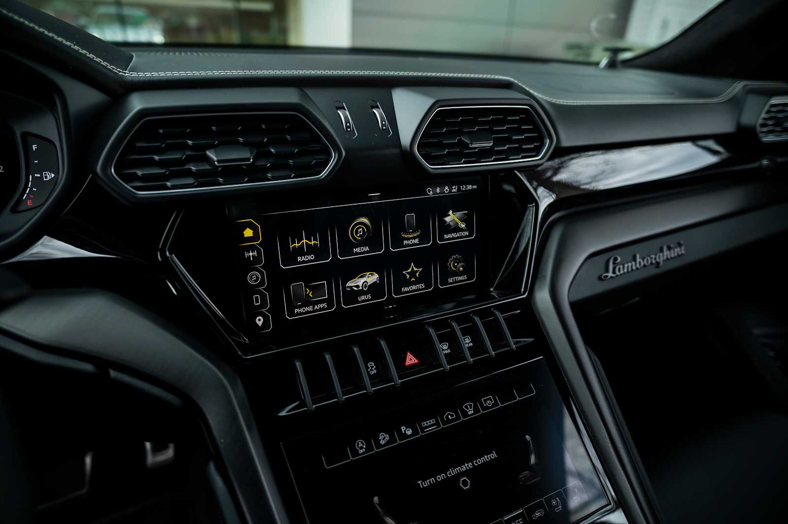2023 Lamborghini Urus S - Photo 52