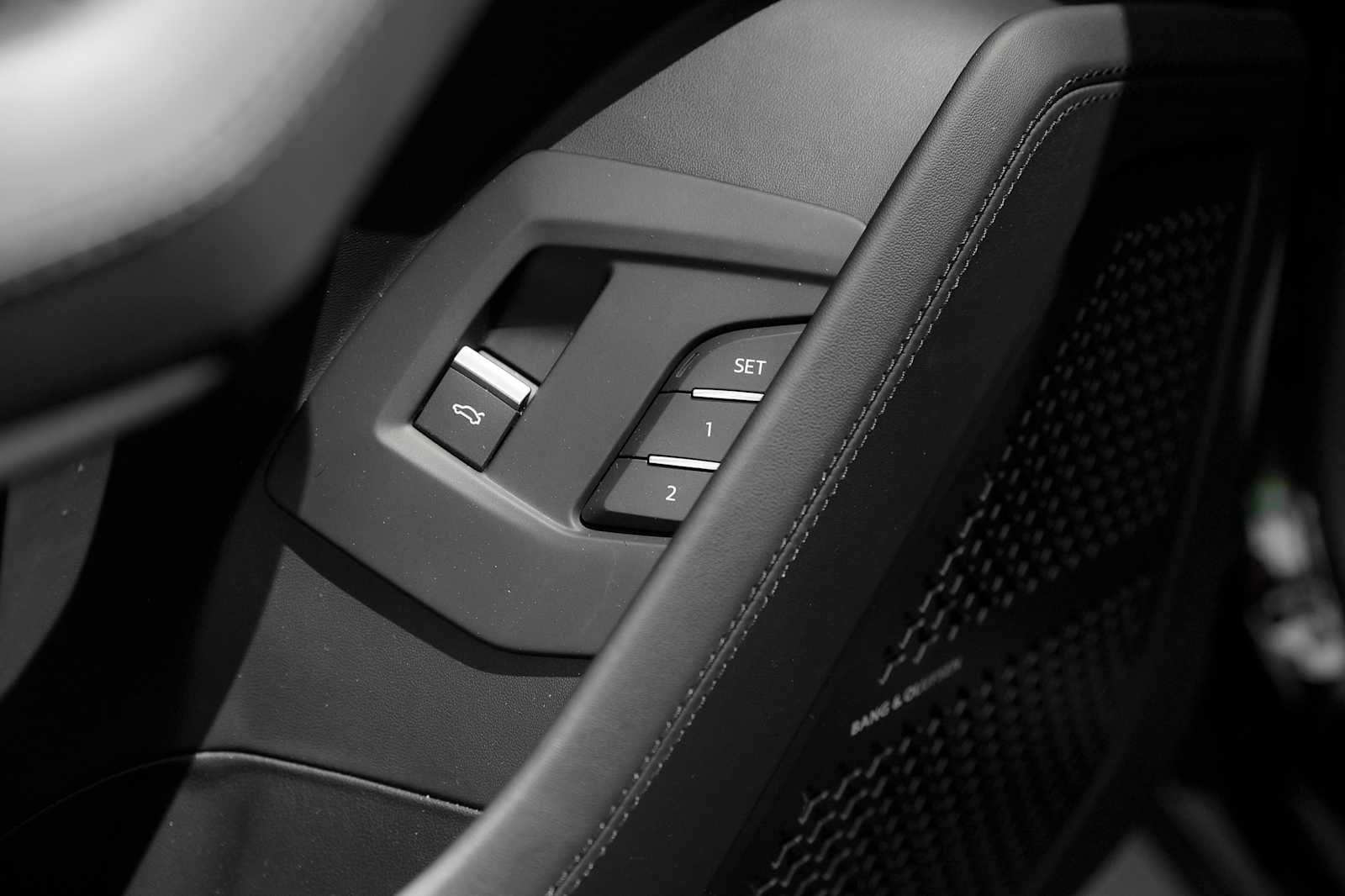 2024 Lamborghini Urus S - Photo 29