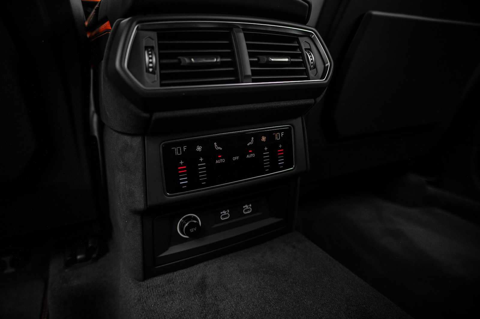 2025 Lamborghini Urus SE - Photo 50