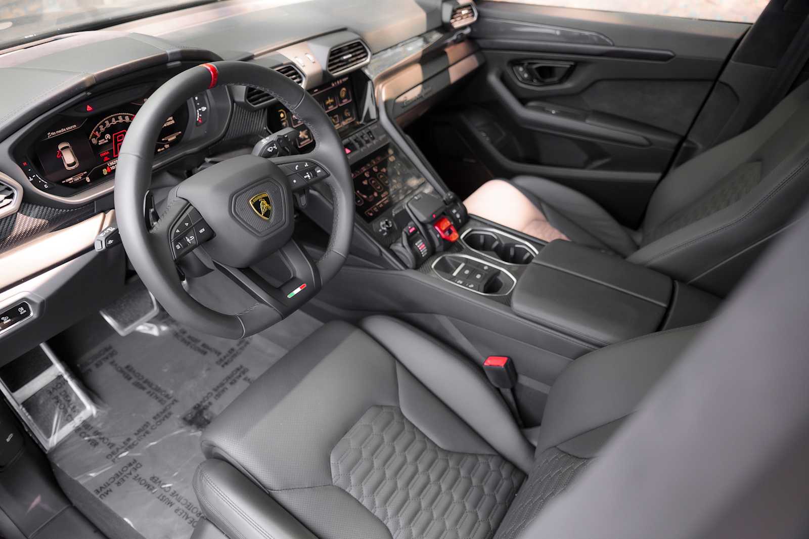 2024 Lamborghini Urus S - Photo 5