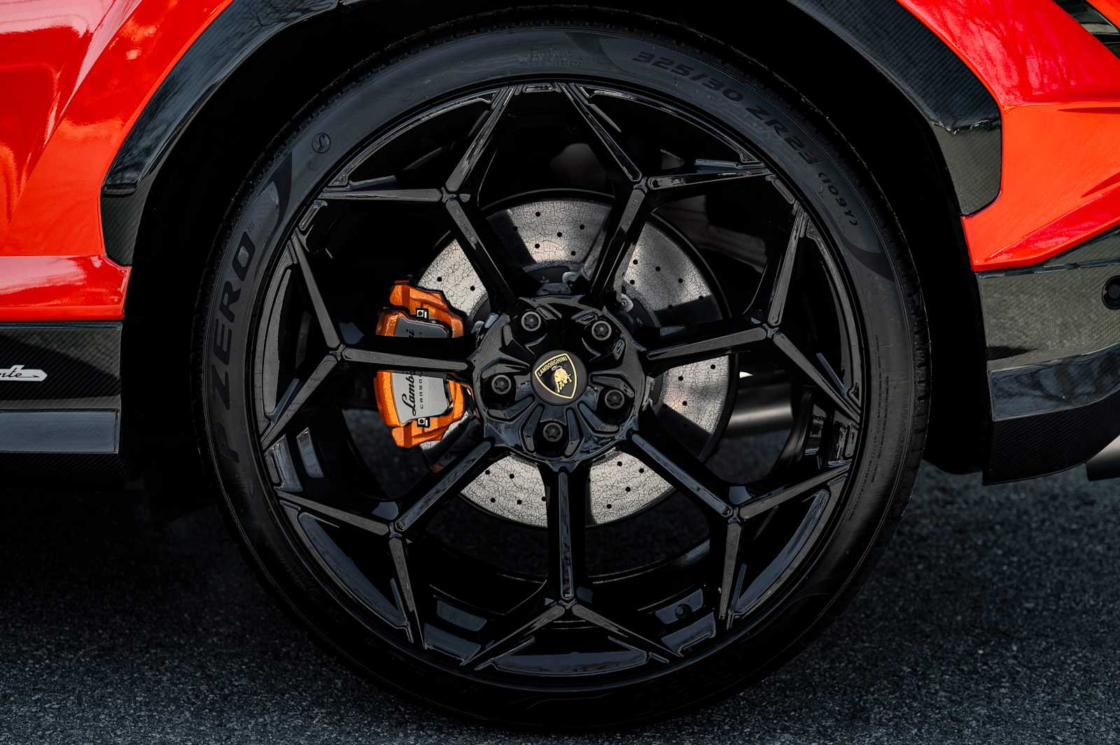 used 2024 Lamborghini Urus car, priced at $323,800