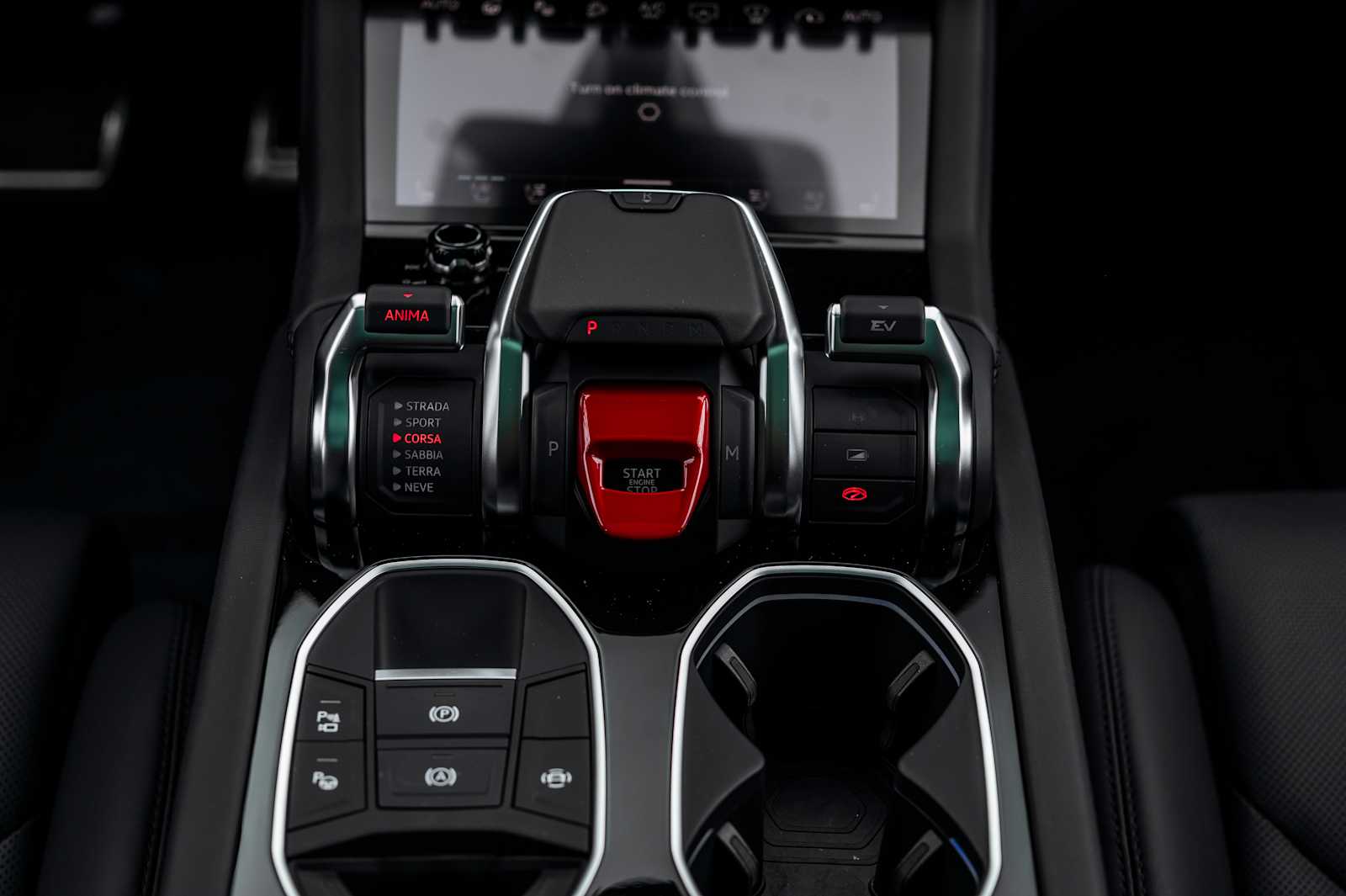2025 Lamborghini Urus SE - Photo 42