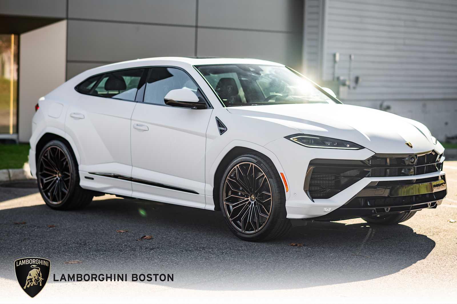2025 Lamborghini Urus SE's photo