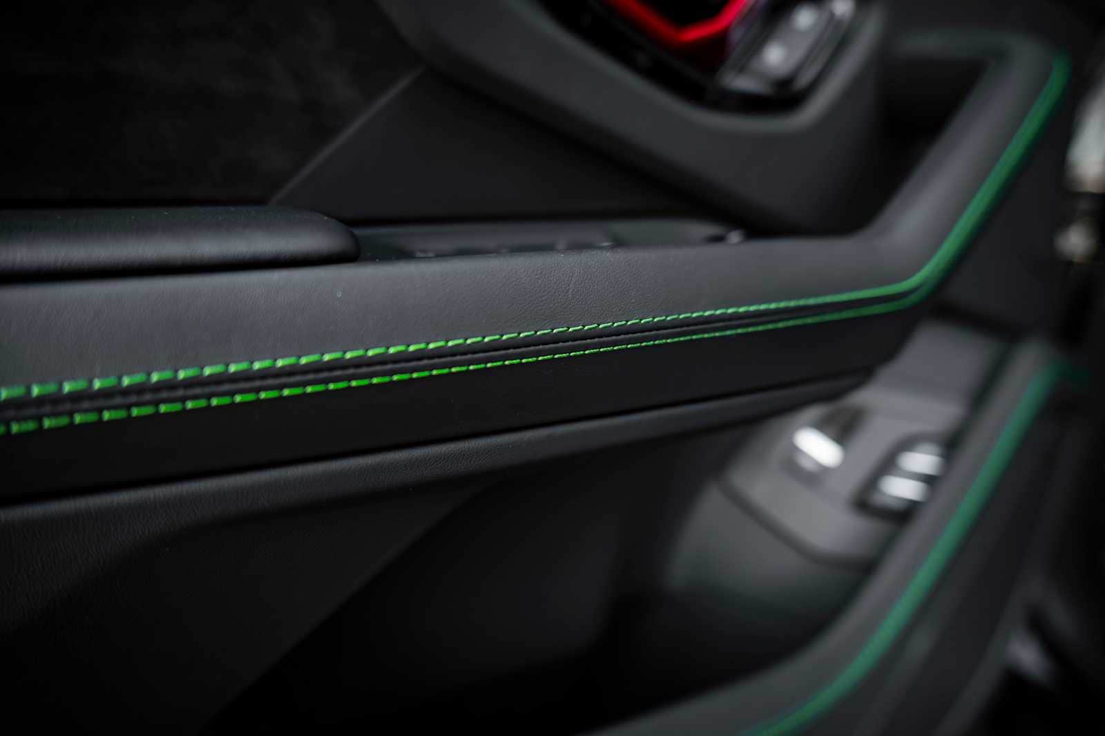 used 2024 Lamborghini Urus car, priced at $268,788