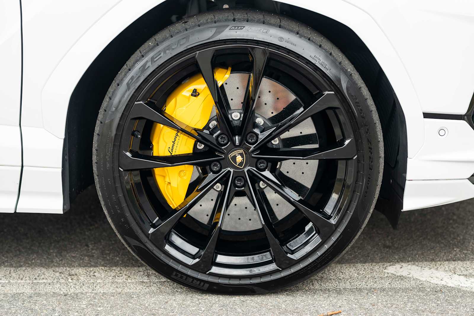 2023 Lamborghini Urus S - Photo 7