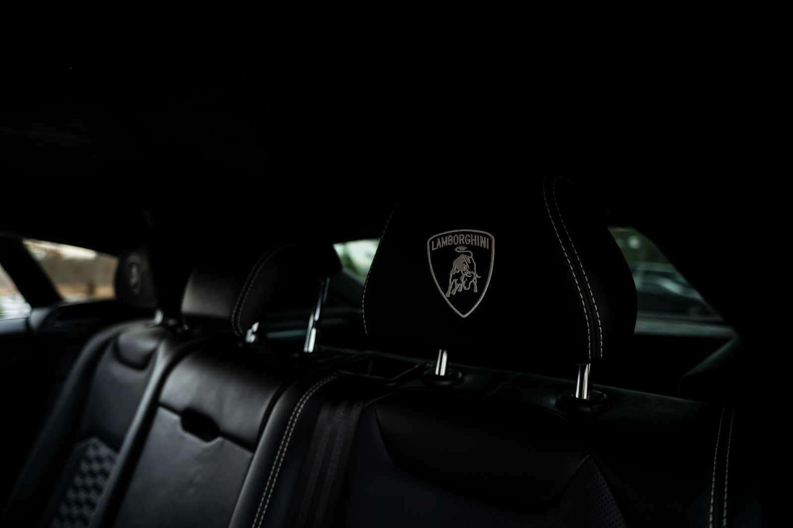 2023 Lamborghini Urus S - Photo 4