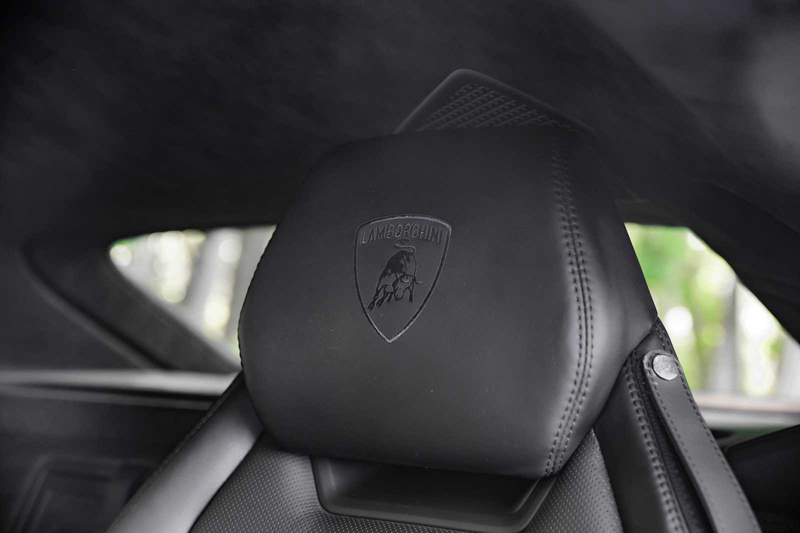 2024 Lamborghini Urus S - Photo 37