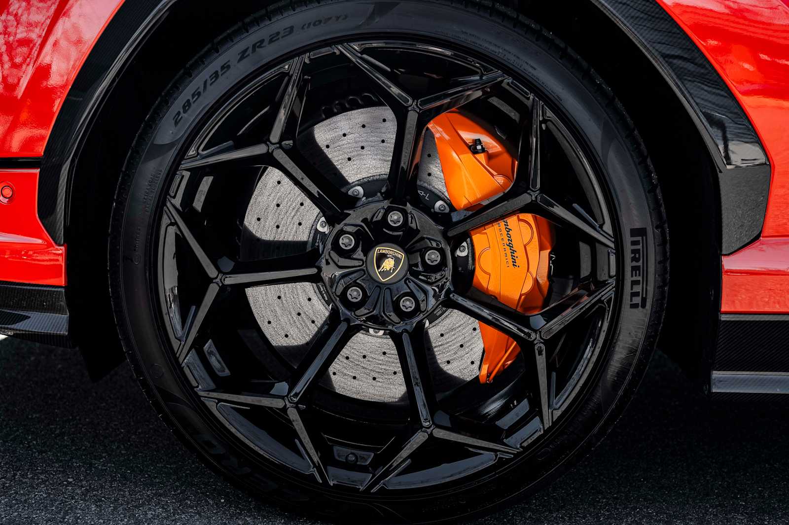 used 2024 Lamborghini Urus car, priced at $323,800