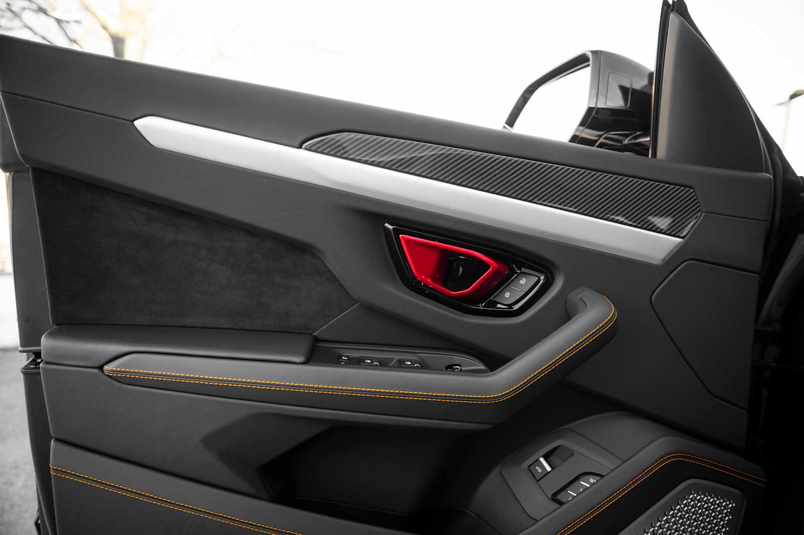 used 2024 Lamborghini Urus car, priced at $265,988