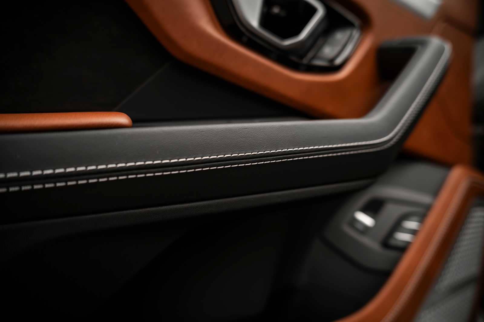 used 2024 Lamborghini Urus car, priced at $256,877