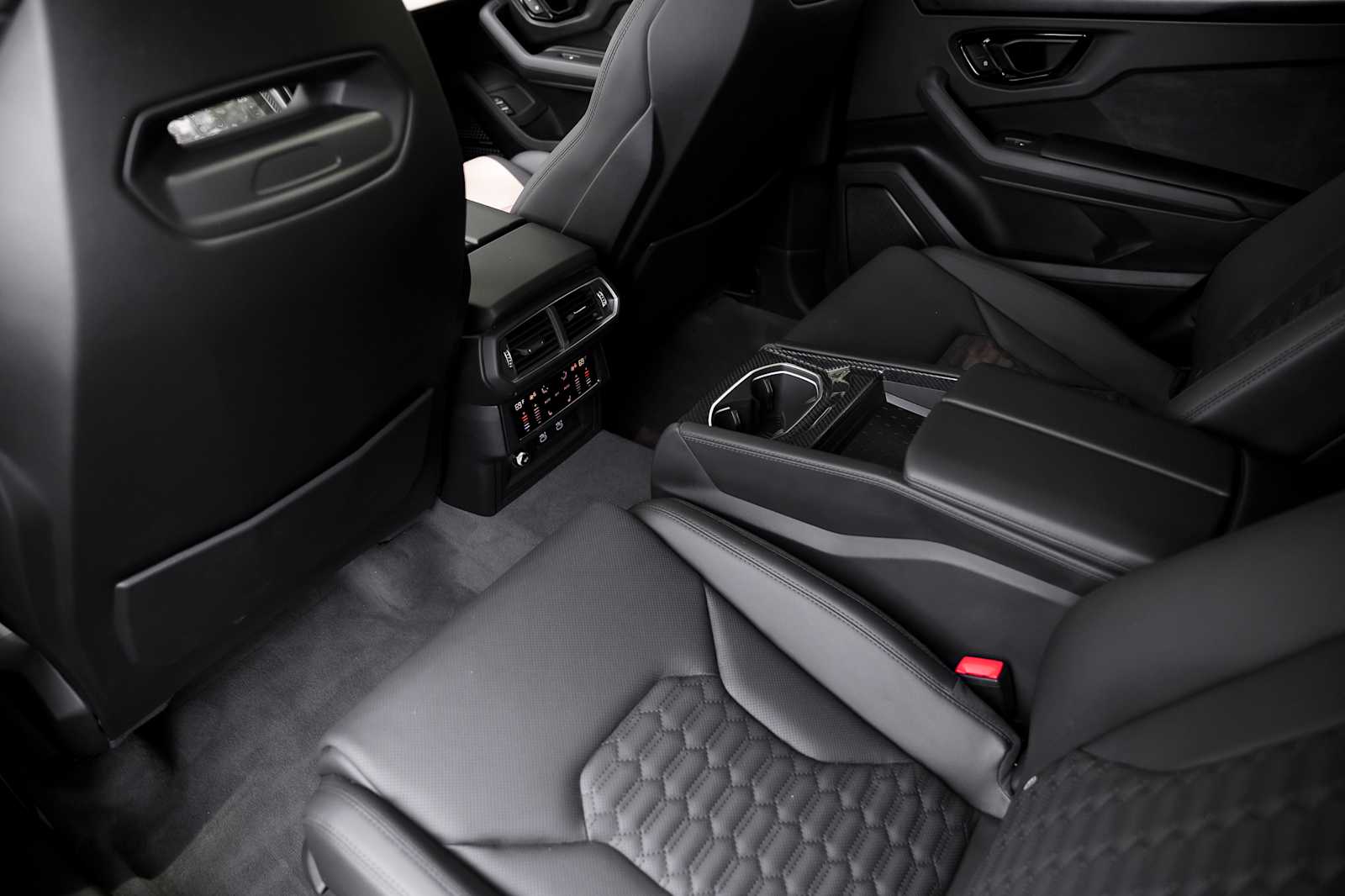 2024 Lamborghini Urus S - Photo 38